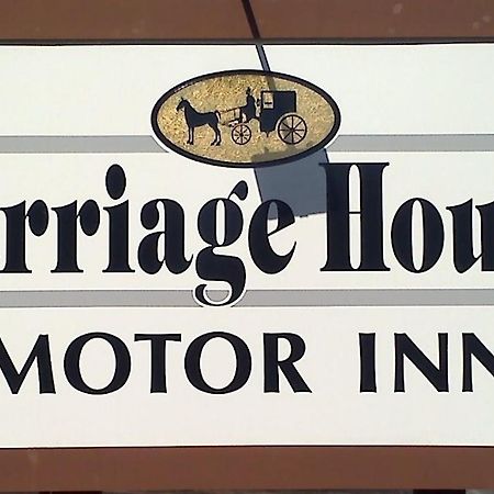 لايك بلاسيد Carriage House Motor Inn المظهر الخارجي الصورة