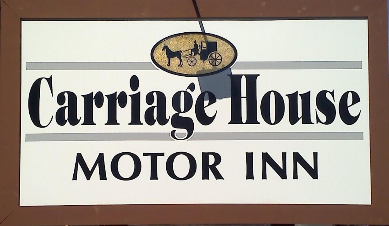 لايك بلاسيد Carriage House Motor Inn المظهر الخارجي الصورة